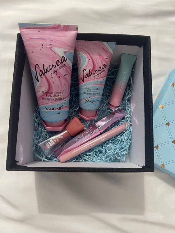 هدیه ولنتاین خرید هدیه ولنتاین باکس کادویی ارزان باکس کادو زیر یه تومن باکس کادو زیر پونصد تومن باکس پک هدیه زیر پونصد تومن پک هدیه ارزون پک هدیه ارزان